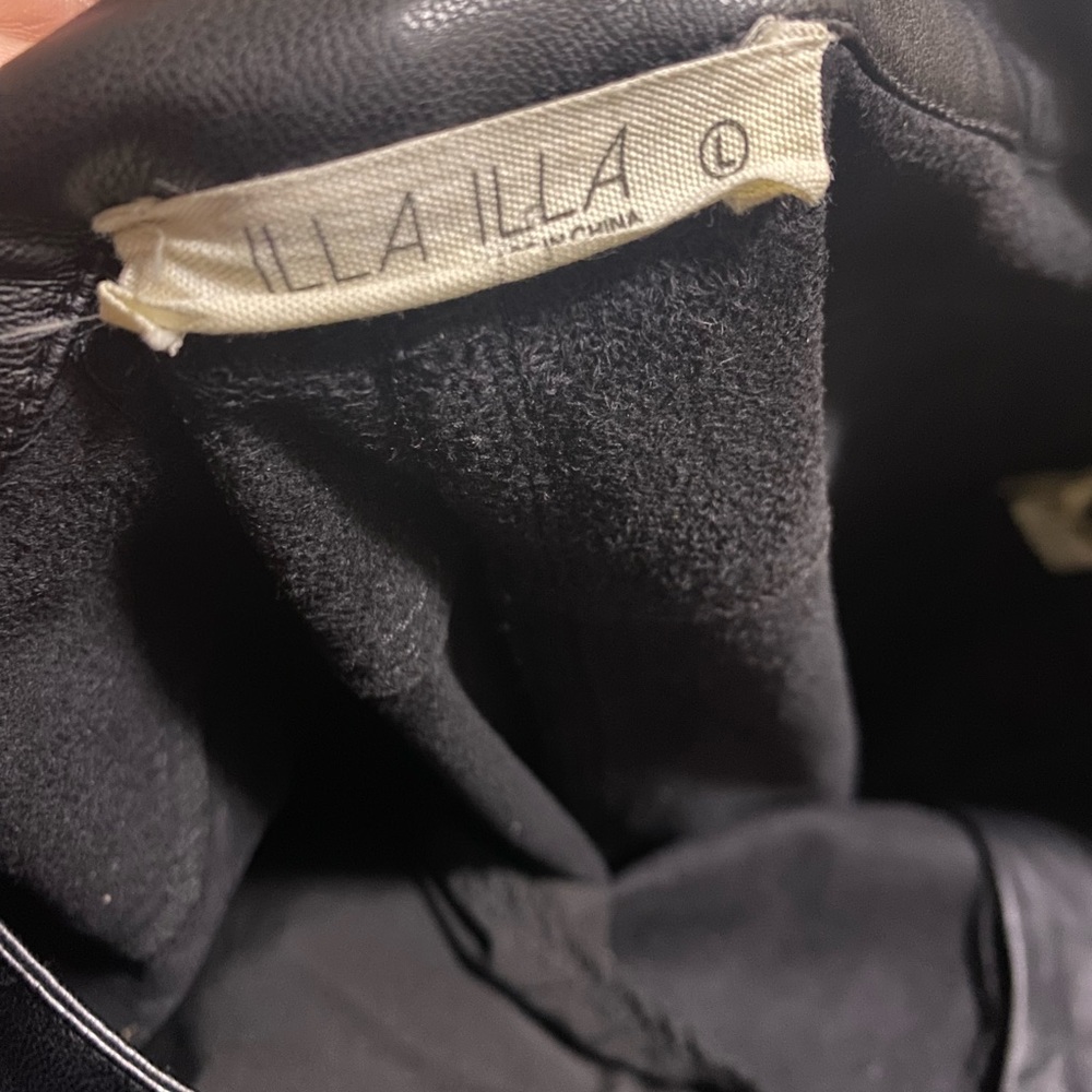 ILLA ILLA Black faux leather pants - Picture 1 of 3